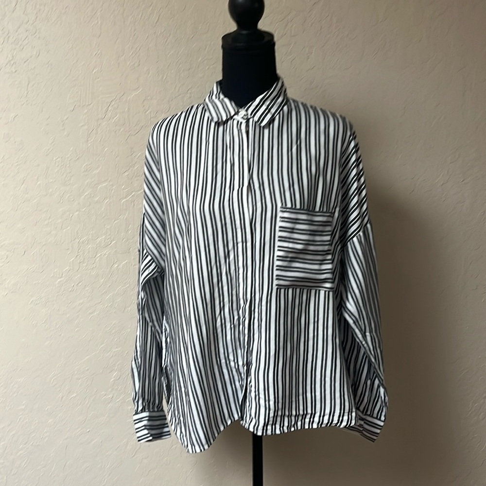 H&M Black and White Striped Button-Up‎ Blouse